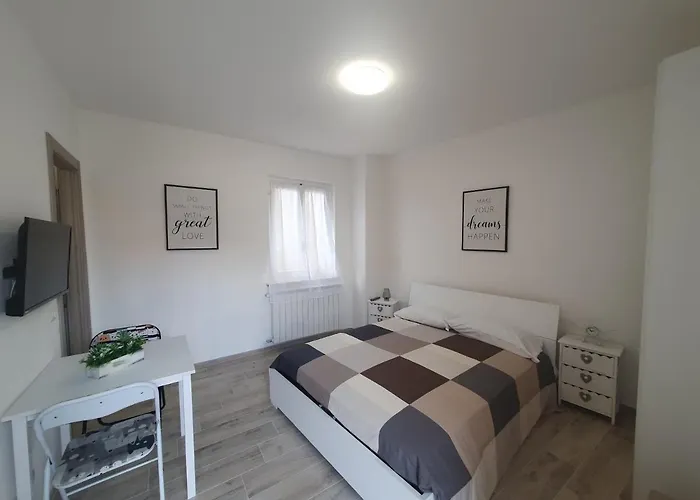 Mini Suite Valentino